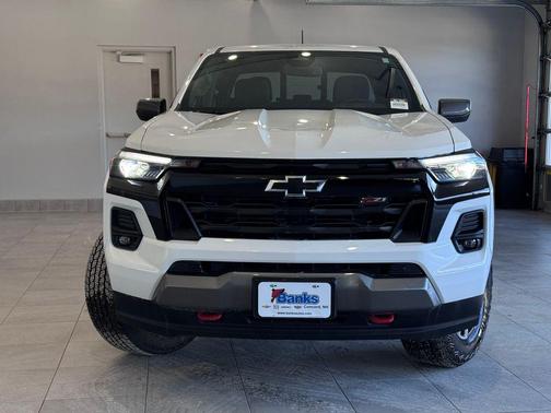 Summit White 2025 Chevrolet Colorado Z71