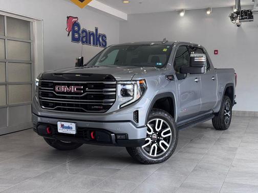 2025 GMC Sierra 1500 AT4