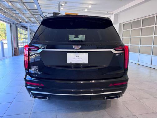 2024 Cadillac XT6 Luxury AWD