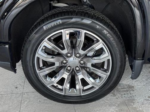 Onyx Black 2022 GMC Sierra 1500 Denali