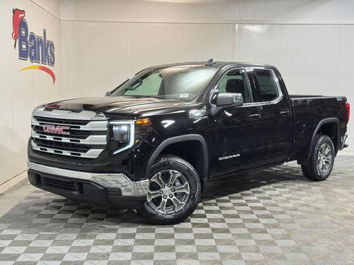 Onyx Black 2026 GMC Sierra 1500 SLE