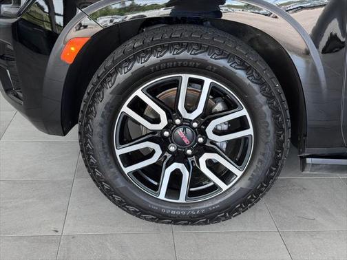 2024 GMC Yukon XL 4WD AT4