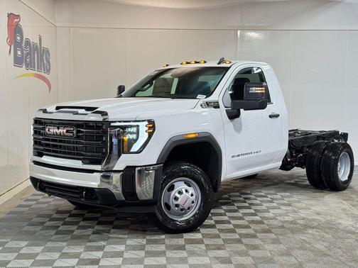 Summit White 2026 GMC Sierra 3500 Base
