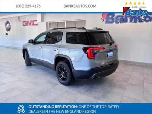 2023 GMC Acadia AWD AT4