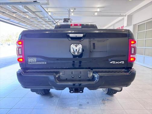 2022 RAM 2500 Laramie Crew Cab 4x4 6'4' Box