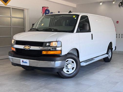 Summit White 2024 Chevrolet Express 2500 Work Van