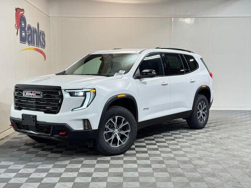 2026 GMC Acadia AWD AT4