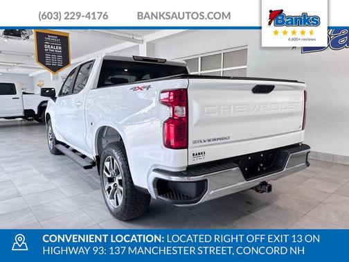 Summit White 2022 Chevrolet Silverado 1500 LT