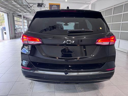 Mosaic Black Metallic 2022 Chevrolet Equinox AWD RS
