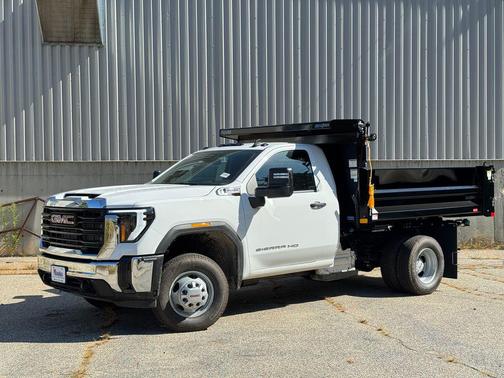 2025 GMC Sierra 3500 Base