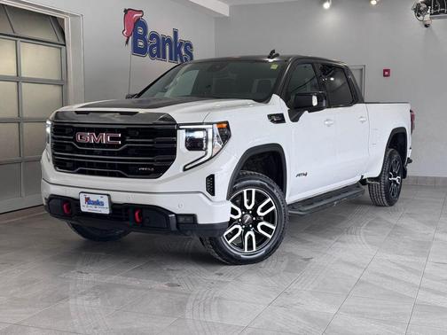 2023 GMC Sierra 1500 AT4