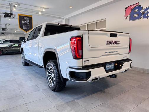 2022 GMC Sierra 1500 AT4