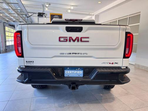 2024 GMC Sierra 1500 AT4X