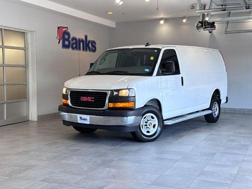 2023 GMC Savana 2500 Work Van