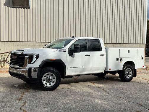 2025 GMC Sierra 3500 Base