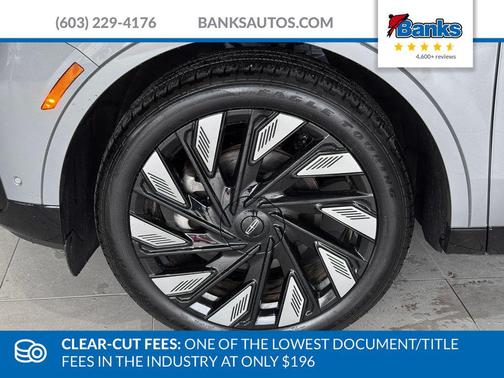 Lustrous Gray Metallic Clearcoat 2024 Lincoln Nautilus Reserve