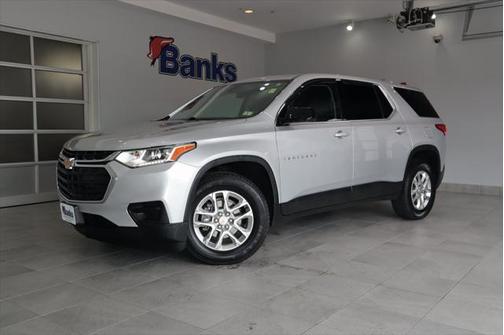 Silver Ice Metallic 2020 Chevrolet Traverse LS