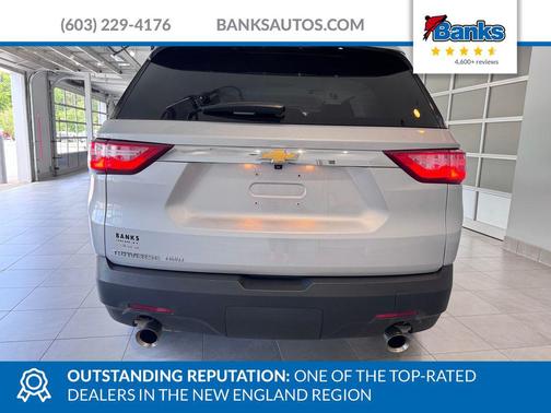 Silver Ice Metallic 2020 Chevrolet Traverse LS
