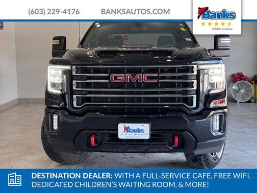Onyx Black 2022 GMC Sierra 2500 AT4
