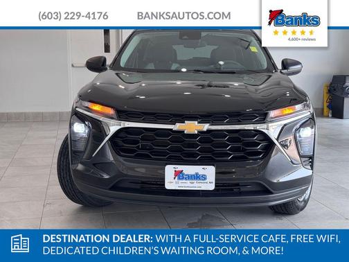 Mosaic Black Metallic 2024 Chevrolet Trax LS