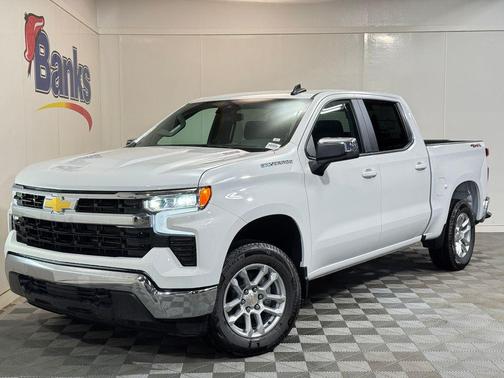 Summit White 2026 Chevrolet Silverado 1500 LT