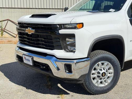 2025 Chevrolet Silverado 2500 WT