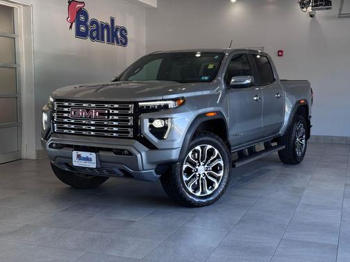 Sterling Metallic 2023 GMC Canyon Denali