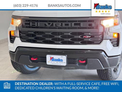 Summit White 2022 Chevrolet Silverado 1500 Custom Trail Boss