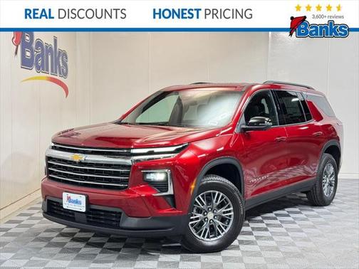 2025 Chevrolet Traverse LT