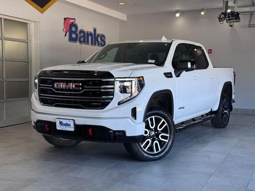 Summit White 2025 GMC Sierra 1500 AT4