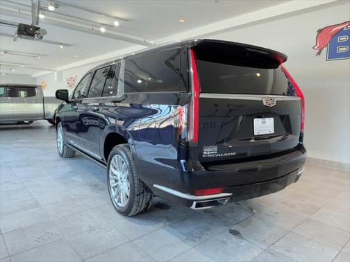 2024 Cadillac Escalade ESV Premium Luxury