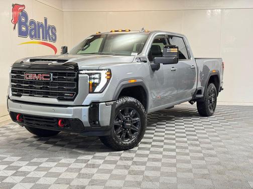 2025 GMC Sierra 2500 AT4