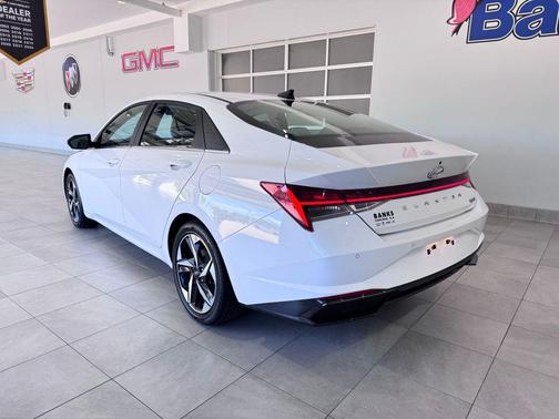 2023 Hyundai ELANTRA HEV Limited