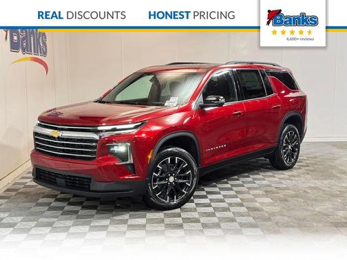 Radiant Red Tintcoat 2026 Chevrolet Traverse LT