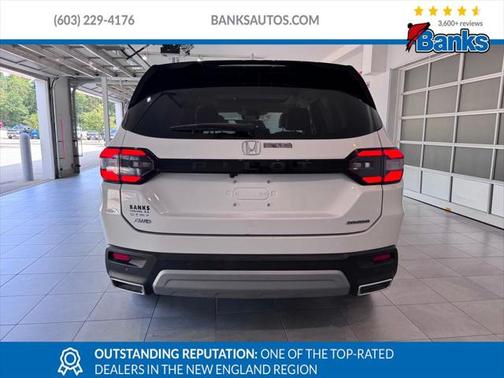 2023 Honda Pilot Touring 8-Passenger