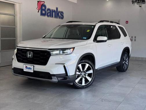 2023 Honda Pilot Touring 8-Passenger