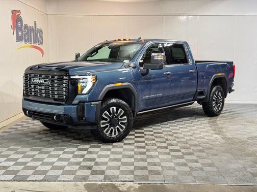 Downpour Met 2026 GMC Sierra 3500 Denali