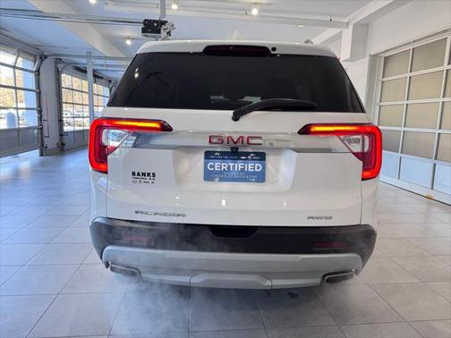 2023 GMC Acadia AWD SLT