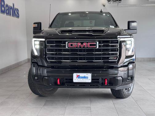 Onyx Black 2025 GMC Sierra 2500 AT4