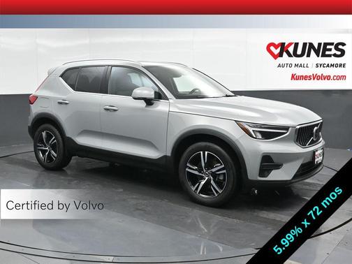 2025 Volvo XC40 B5 Core Bright Theme