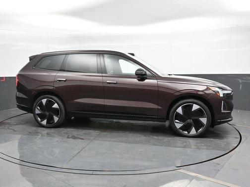 2025 Volvo EX90 Twin Motor Performance Ultra 6-Seater