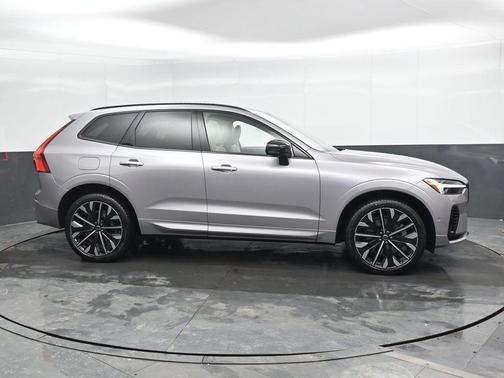 2026 Volvo XC60 Plug-In Hybrid T8 Ultra