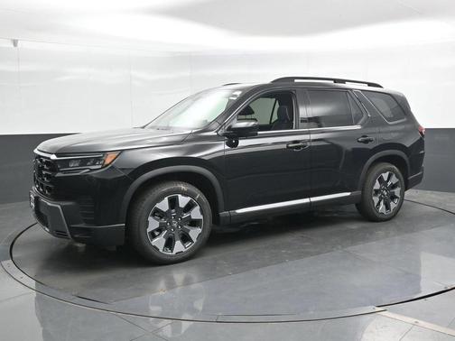 Crystal Black Pearl 2026 Honda Pilot Elite