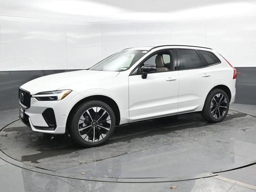 Crystal White 2026 Volvo XC60 B5 Plus