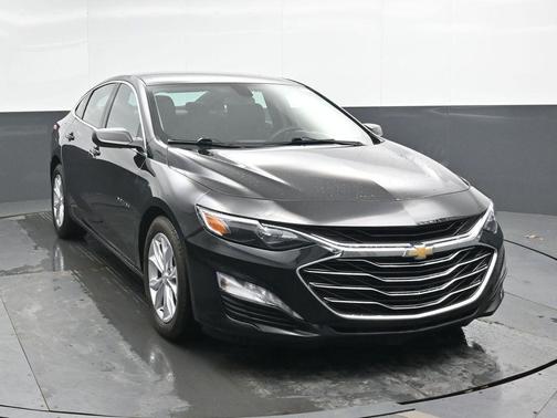 Mosaic Black Metallic 2022 Chevrolet Malibu LT