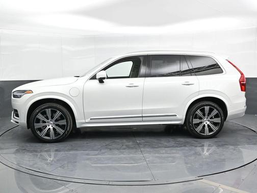 2025 Volvo XC90 Plug-In Hybrid T8 Ultra 7-Seater