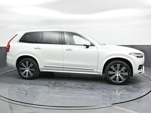2025 Volvo XC90 Plug-In Hybrid T8 Ultra 7-Seater