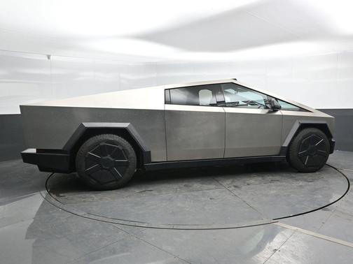 Stainless Steel 2024 Tesla Cybertruck Cyberbeast