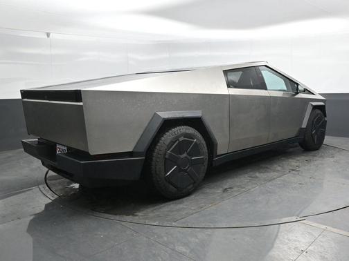 Stainless Steel 2024 Tesla Cybertruck Cyberbeast