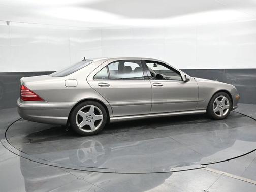 2005 Mercedes-Benz S-Class Base
